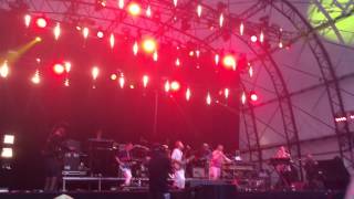 Hot chip "ready for the floor" - lovebox victoria park 18.07.15