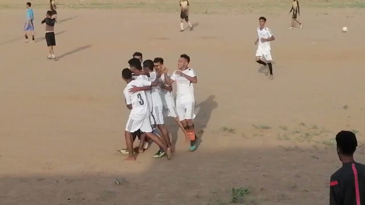 #ملخص مباراة بين فريقي شباب الداوديه (2) وفريق شباب الحرية (0)دوري شباب القناوص لا تنسو الا شتراك