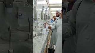 INILAH KRAN OTOMATIS AIR ZAMZAM YANG ADA DI MASJIDIL HARAM #masjidilharam #shorts #makkah #kakbah