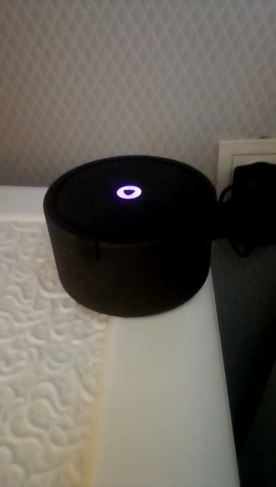 как подключить колонку Alice Light к Wi-Fi