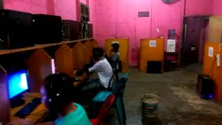 ORANG GILA SABANG NYANYI DI WARNET!!!!! MUST WATCH