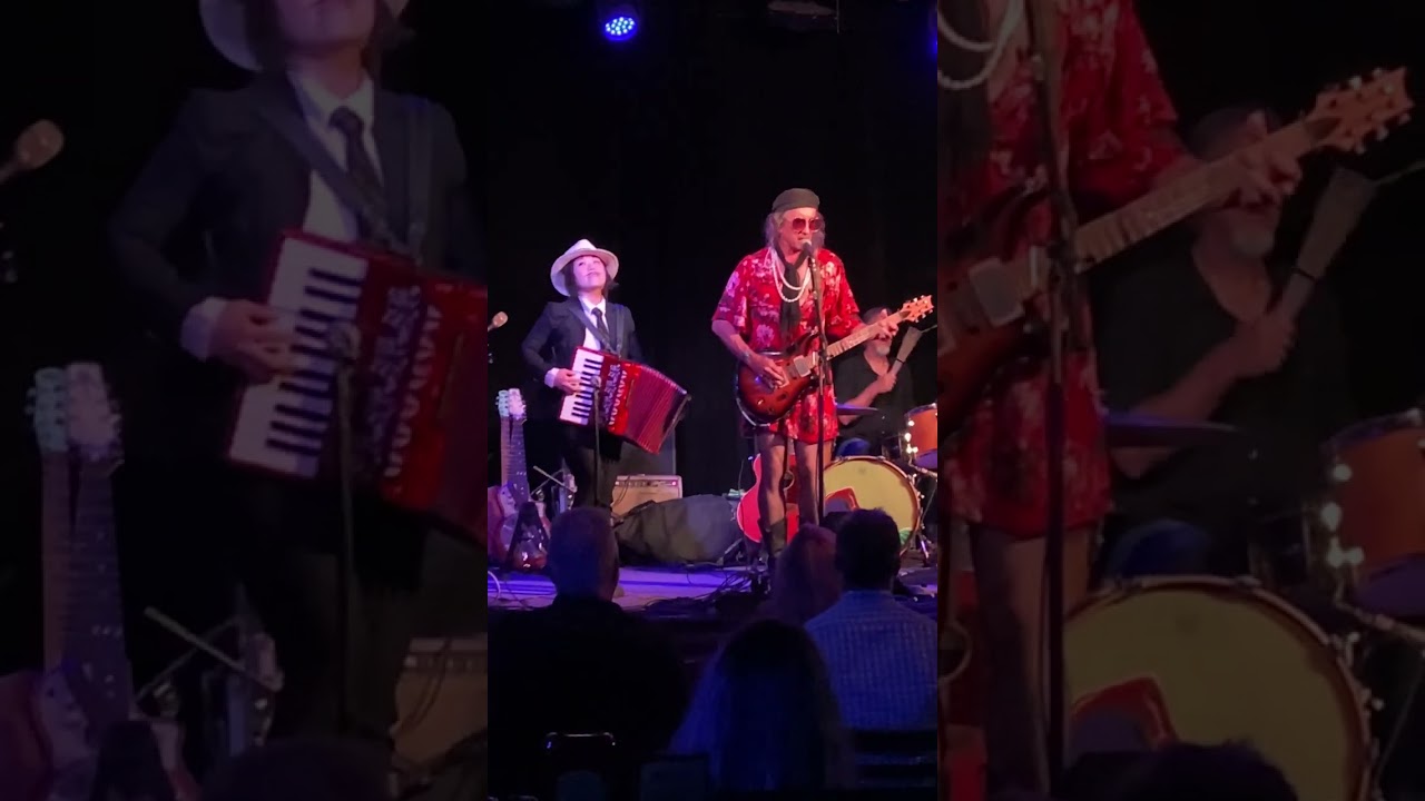 james mcmurtry red dress James McMurtry plays in dress to protest new Tennessee law