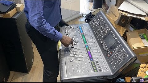 Midas M32 LIVE 40-channel Digital Mixer for repairs also screen replacement.