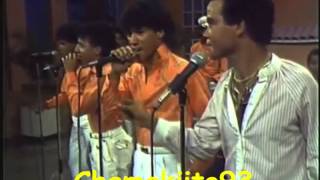 Video thumbnail of "CARLOS MANUEL "EL ZAFIRO" - El Cheque (80's)"