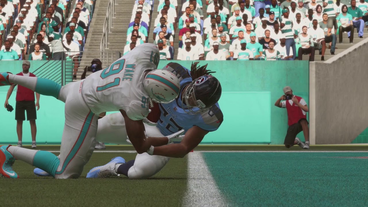 HOW IS THIS A SAFETY?!!! | Madden NFL 19 Bugs/Glitches