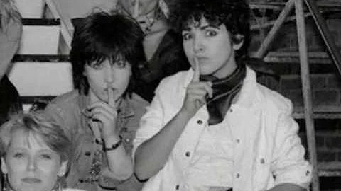 Jane Wiedlin - Our Lips Are Sealed (Acoustic)