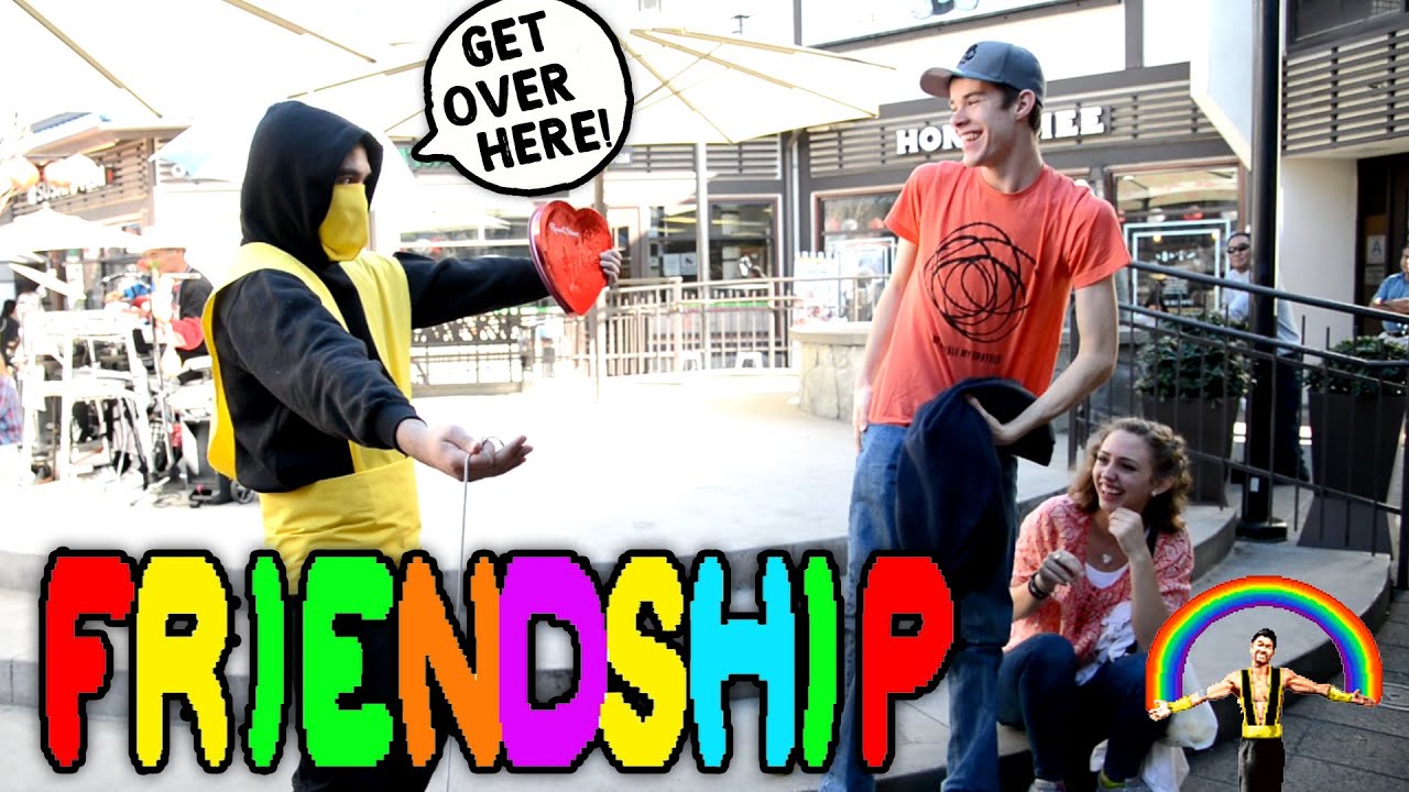 Scorpion Hugs Los Angeles - Mortal Kombat Friendship
