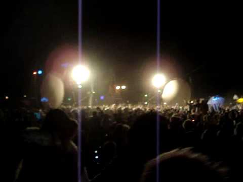 Carl Cox at Opulent Temple, Burning Man 2009 *Remember when...*