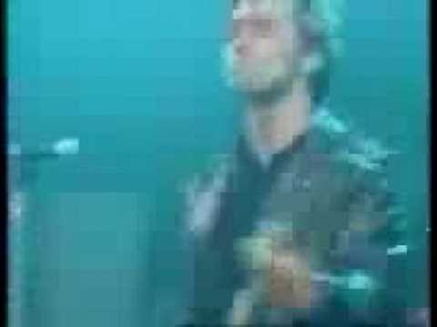 Watch the video for Llévame dónde tú vas