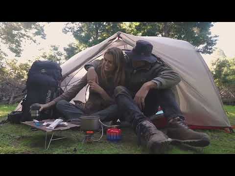 Легкий двомісний намет з футпринтом Naturehike Star-River 2 Updated NH17T012-T (Grey/Red), видео 1
