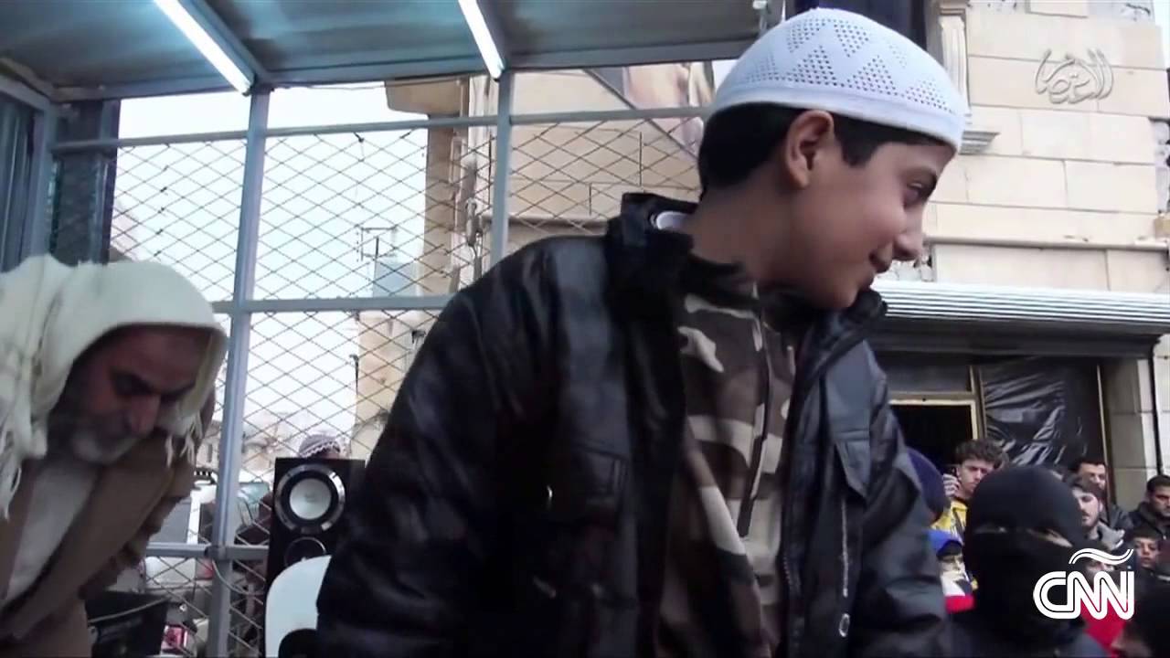 ¿Cómo ISIS les lava la mente a los niños?
