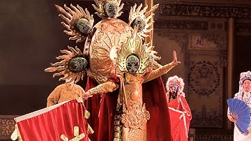 Grand Sichuan Opera Bian Lian - Face Changing 🔴 Chengdu, China
