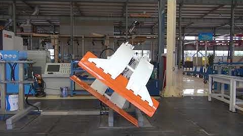 Forklift attachments tyre clamp rotating