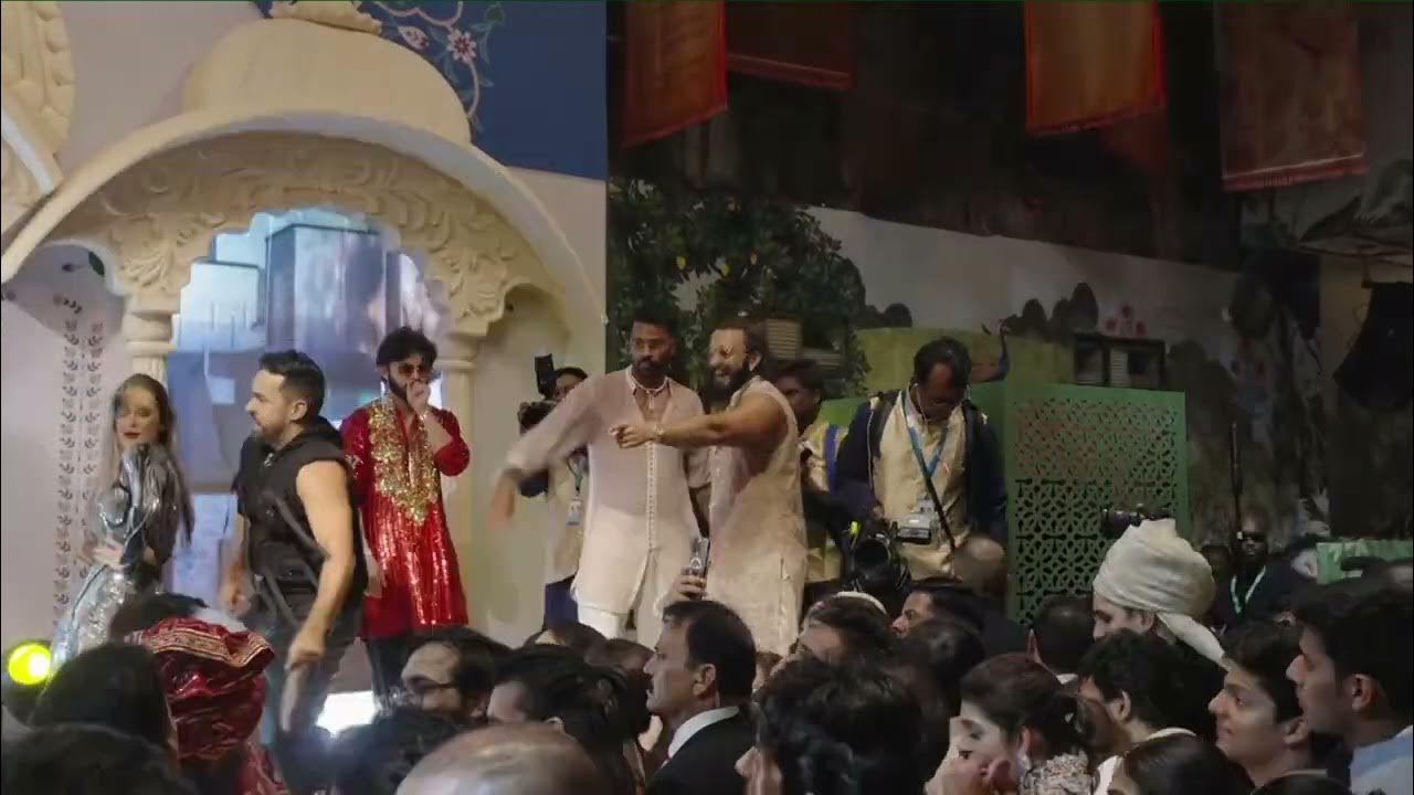 Luis Fonzi Performs Despacito | The Ambani Wedding | Grazia India Luis Fonzi Performs Despacito | The Ambani Wedding | Grazia India