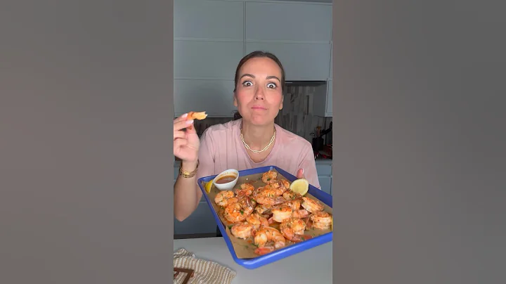 I lose weight eating these Lemon Garlic Parmesan Shrimp #shorts