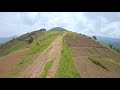 Ballade moto dans les collines du burundi