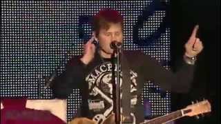 Download Lagu Tom DeLonge singing in his old voice MP3 Download Lagu Tom DeLonge singing in his old voice MP3