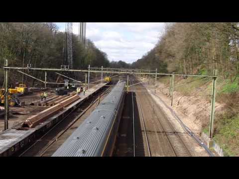 Spotten vanaf brug Oranjestraat, Arnhem.wmv