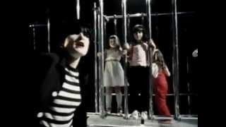Siouxsie &amp; The Banshees - Playground Twist