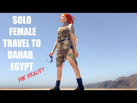 Video: Vai Meitenei Ir Droši Atpūsties Vienatnē Ēģiptē?