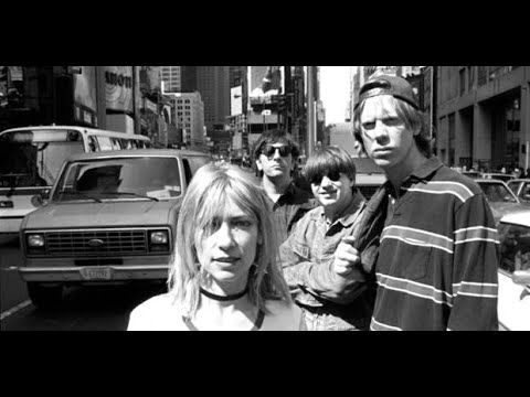 Слушать назад в юность. Группа Sonic Youth. Sonic Youth Nirvana. Sonic Youth в молодости. Kurt Cobain Sonic Youth.