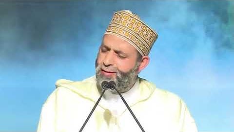 الشيخ حسن صالح  يبهر الجماهير  بتلاوة خيالة لسورة  الشرح  بأربع قراءات hassan saleh