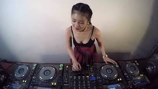 DJ MIE PLAY 4 DECK