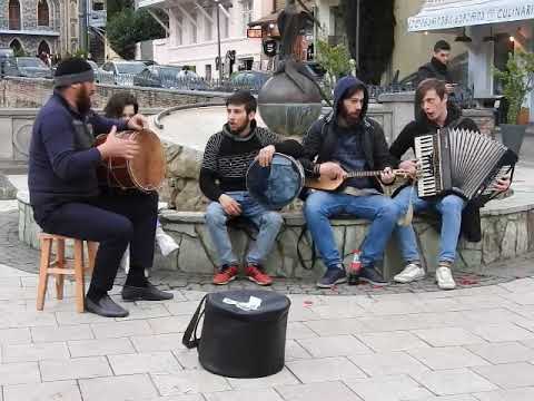 Street musicians. Tbilisi, Abanotubani (1)