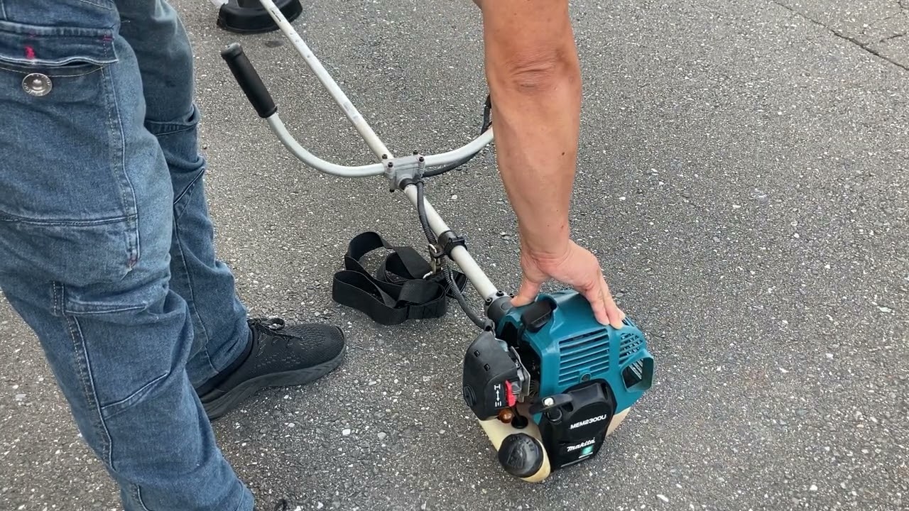福岡発 マキタ MEM2300U エンジン式刈払機 草刈機 23cc 福岡発 マキタ MEM2300U エンジン式刈払機 草刈機 23cc