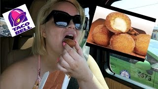 TRYING TACO BELL CINNABON DELIGHTS - CAR EATING SHOW