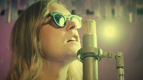 Jaakko Eino Kalevi - Cyborg (Official Video)