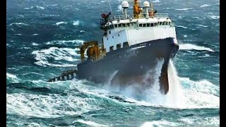 Top 10 Large Ships Walking Horrible Waves In Scary Hurricane