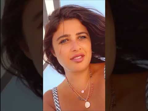 السن الحقيقي للفنانه ياسمين عبدالعزيز والفنانه مني زكي هتنصدم