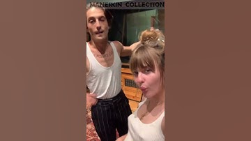 Thumbnail of Måneskin, Victoria De Angelis and Damiano David posing together In Studio