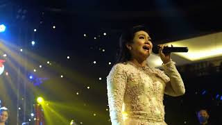 Bella Saphira Feat Andy Irawan Orchestra Sesungguhnya Hatiku