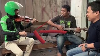 Wowww ojolnya ternyata jago main biola_ canon rock dimainkannya dengan Biola. chords