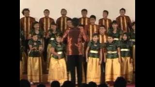 montor montor cilik - PSM UNDIP - diponegoro university choir @ FPS ITB XXII 2010 (HD)