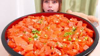 【大食い】サーモン1.5kg使ったサーモンユッケ丼7合🐟🐟🥚🥚