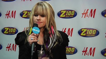 Orianthi - "According To You" LIVE AT JINGLE BALL 2009