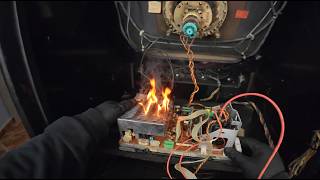 Se Quema La Placa De Una Arcade Por Esto