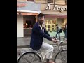 Fabrizio corona cade in bicicletta