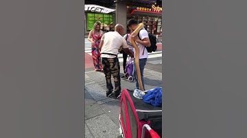 NYC Hug a Huge Python !!!! 🐍 #nyc #python #animal
