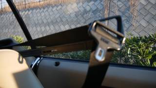 シートベルトが自動で出て来る