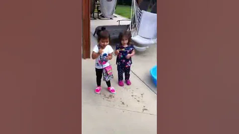 Makena and Maliah bubble blowing (May 2014)