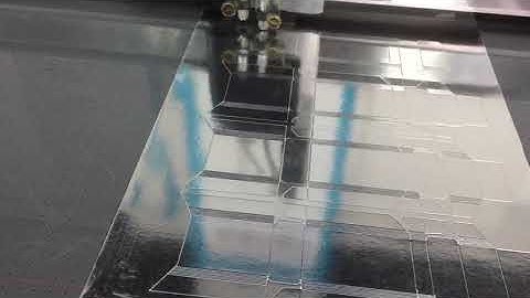 DCH30 CNC flatbed digital sample cutting plotter coated cardboard cigarette packaging box die cut