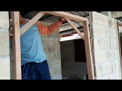 วีดีโอ: ติดตั้งหน้าต่างทำเองที่บ้านไม้