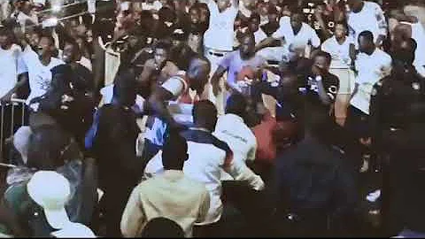 Shocking! Female fan faints during wizkid's live performance in Ivory Coast.