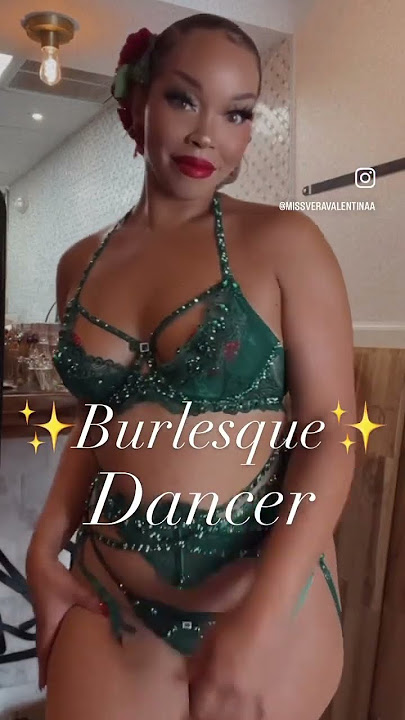 Burlesque Dancer ✨ Equal parts professional dancer and just about everything else LOL #burlesque