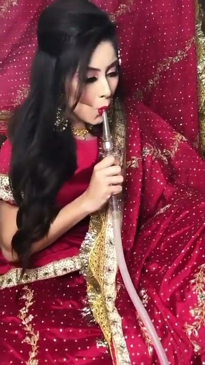 Girls Smoking video | Smoking pan | Hukka video