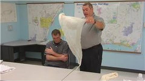 Emergency First-Aid : How to Make an Arm Sling